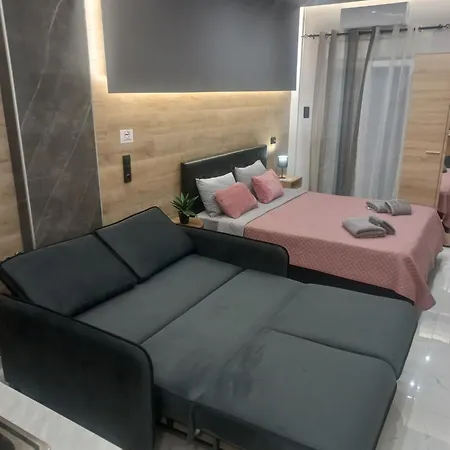 Central 5 Modern Apartment With Free Parking Сере Экстерьер фото